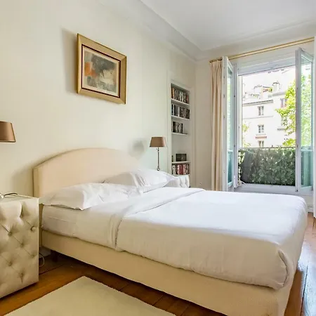 Veeve - An Antique Abode In Montparnasse Apartment Paris